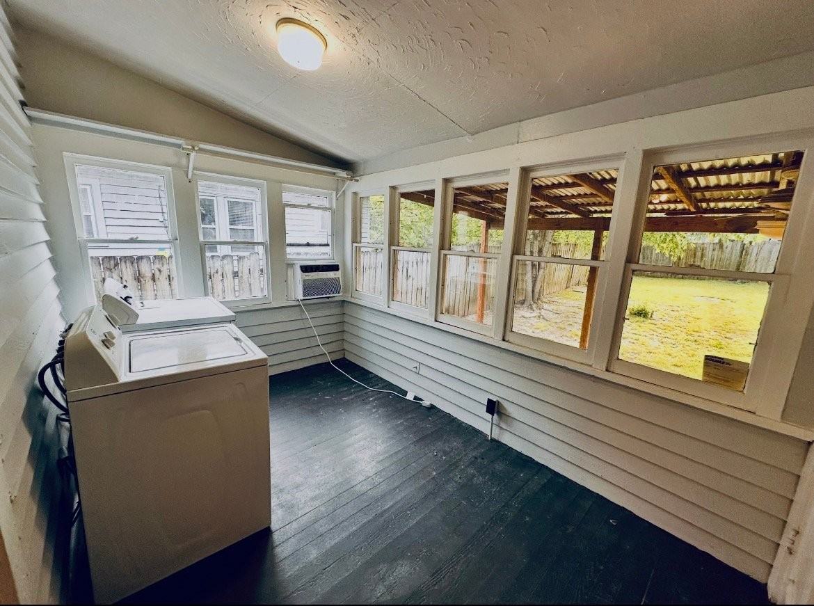 1047 Fleece St - Photo 7 of 20