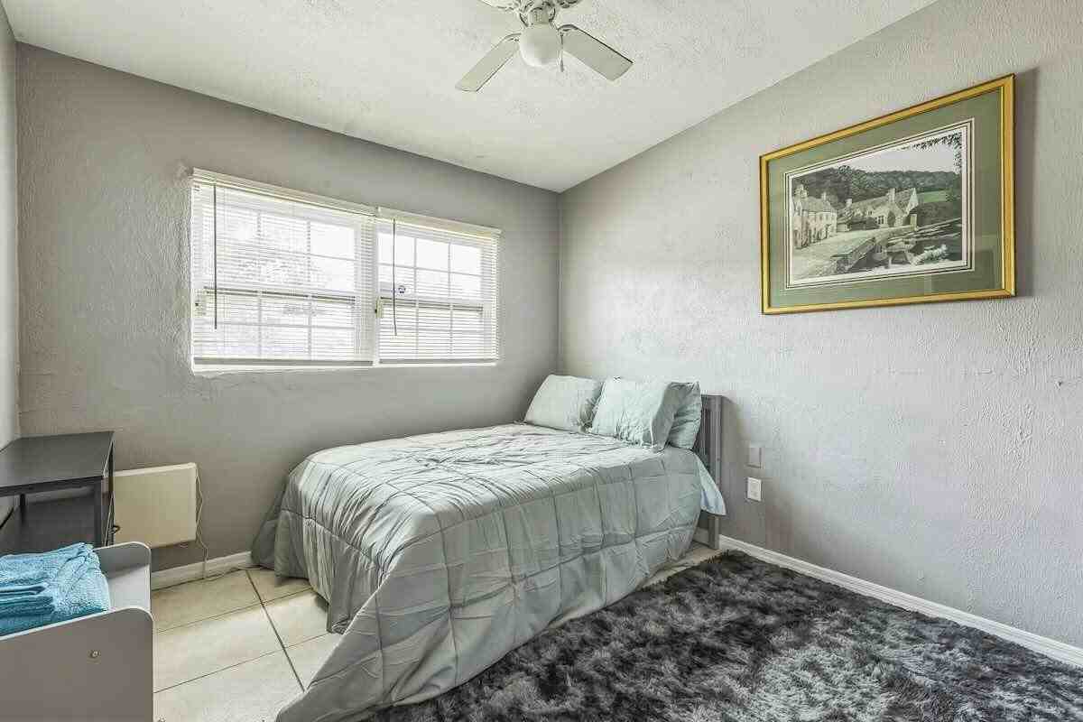 911 26th Street Ct E #A - Photo 2 of 15