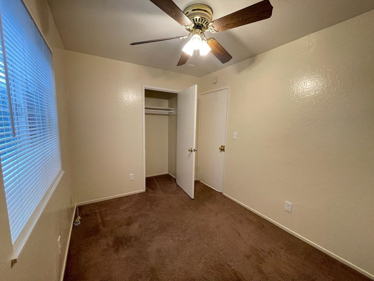 630 Lincoln Rd E - Photo 6 of 11