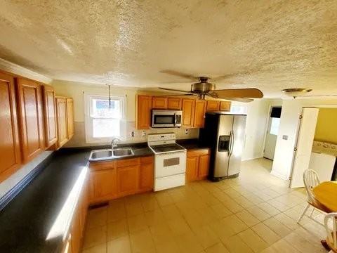 7 Helena Ln - Photo 5 of 17