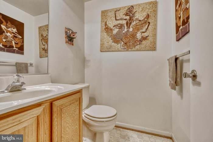 68 Tudor Ct - Photo 5 of 5