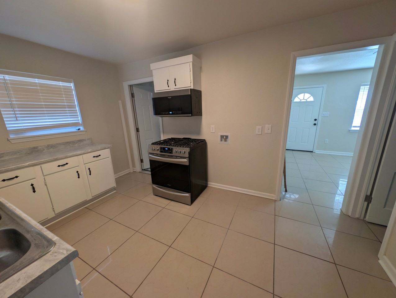 717 S Midwest Blvd - Photo 5 of 18