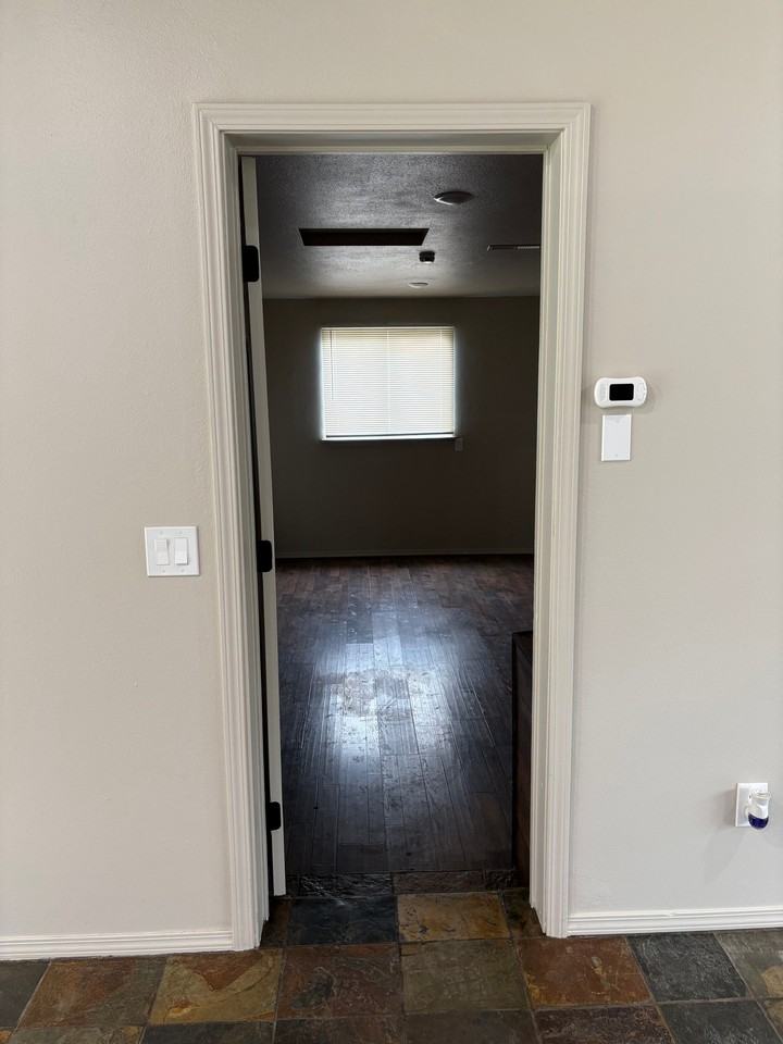 1385 Graham Dr - Photo 7 of 16