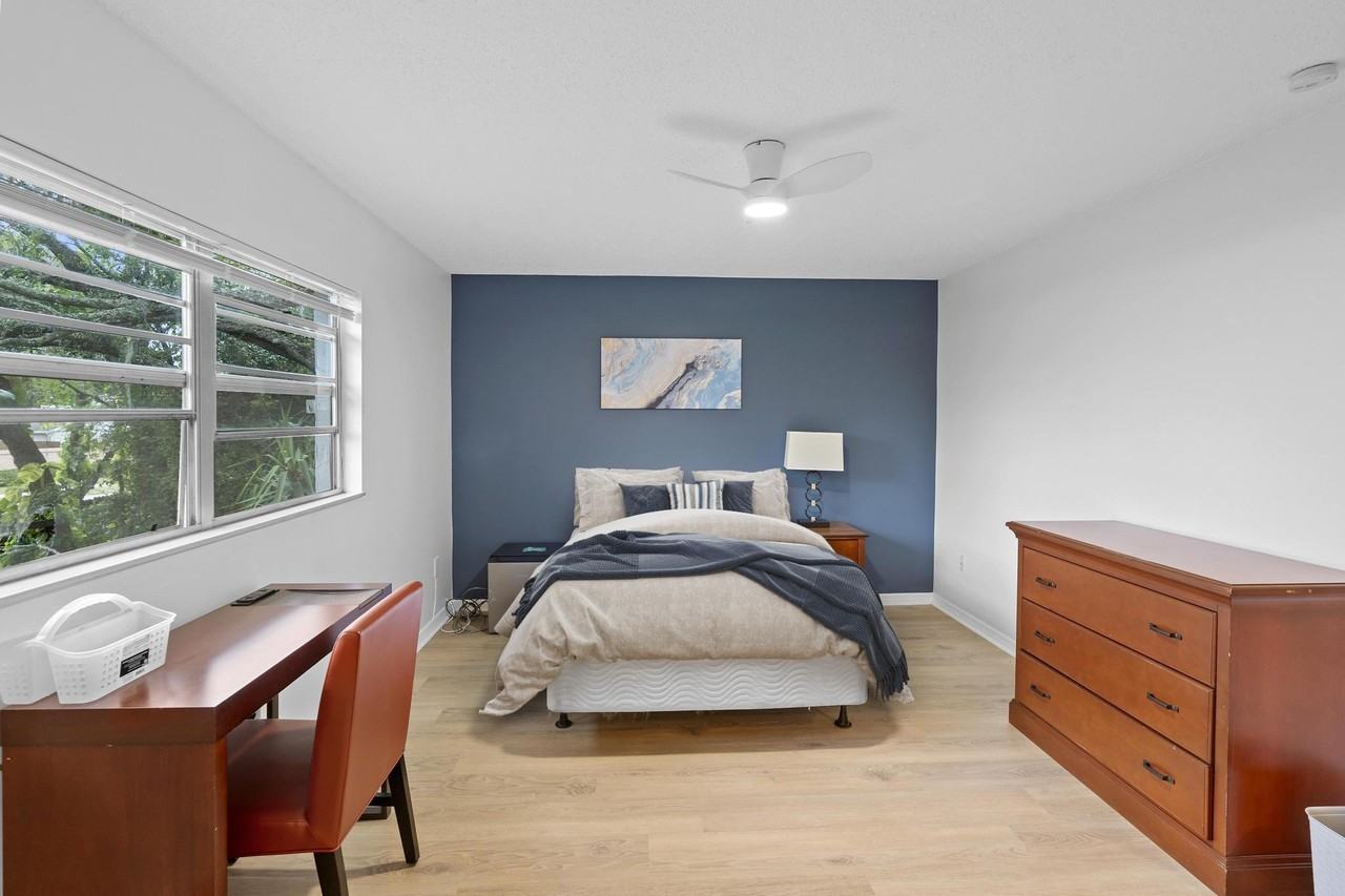 5348 Hillock Ct - Photo 2 of 14