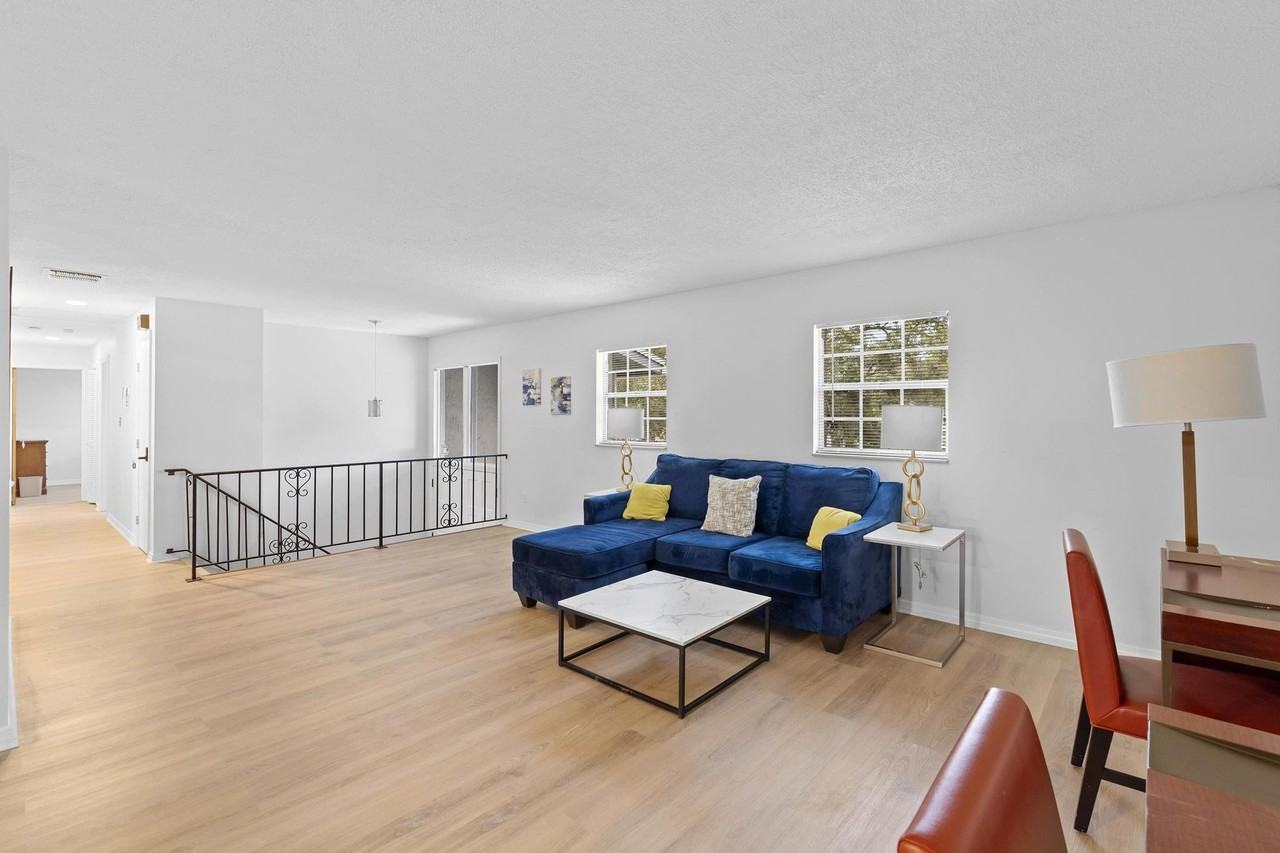 5348 Hillock Ct - Photo 4 of 14