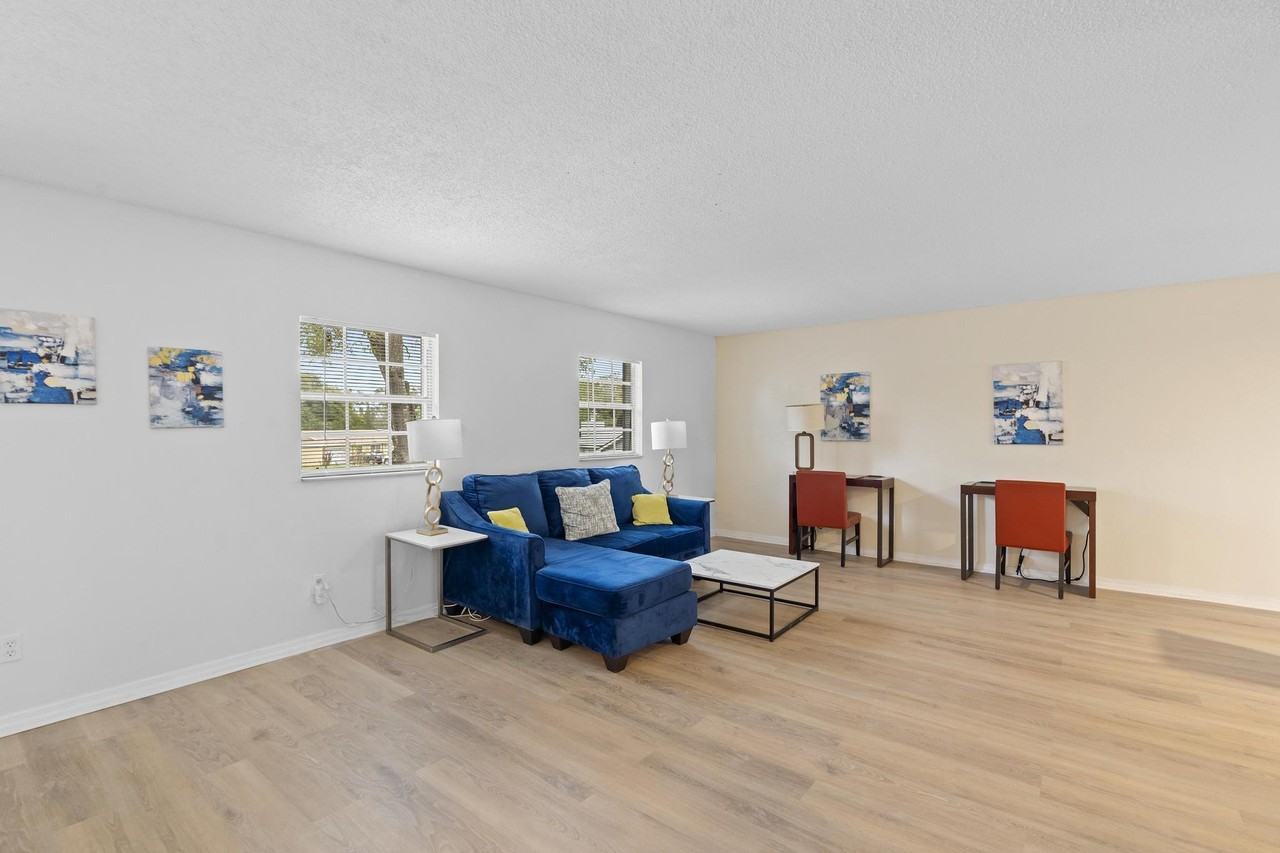 5348 Hillock Ct - Photo 6 of 14