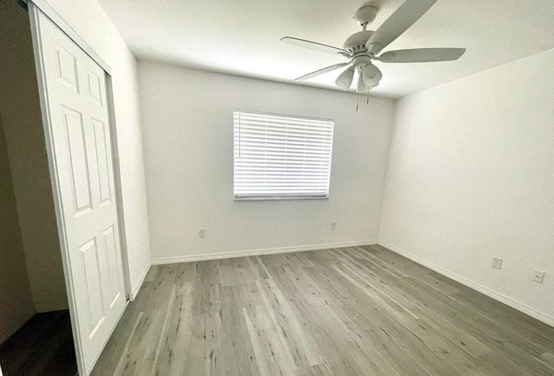 2049 Gloria Cir Ne - Photo 6 of 7