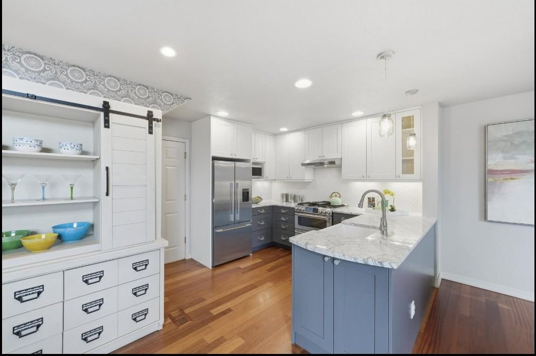 2020 Centennial Dr - Photo 4 of 14