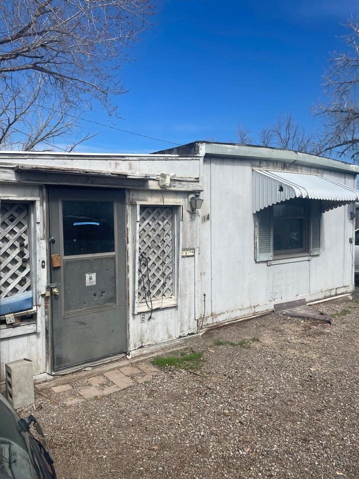 1501 13th Ave Sw #14 - Photo 2 of 11