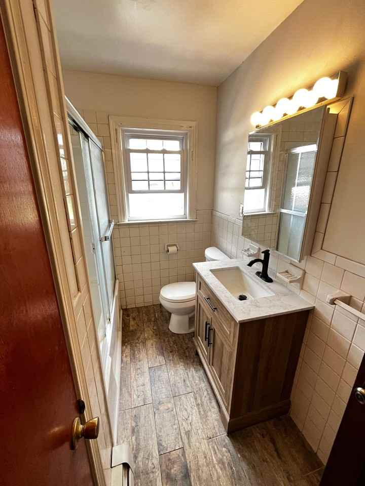 108 Ruden St - Photo 3 of 10