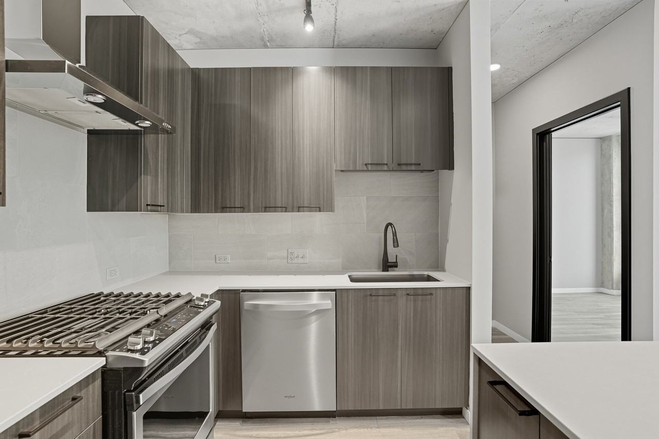 967 W Washington Blvd - Photo 3 of 18