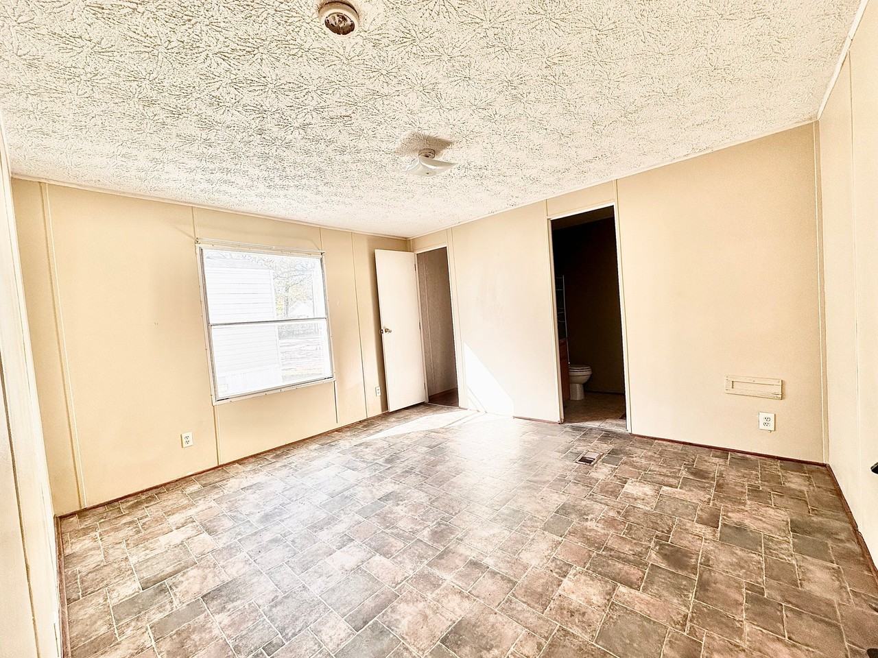 1255 Liberty St #3 - Photo 6 of 8