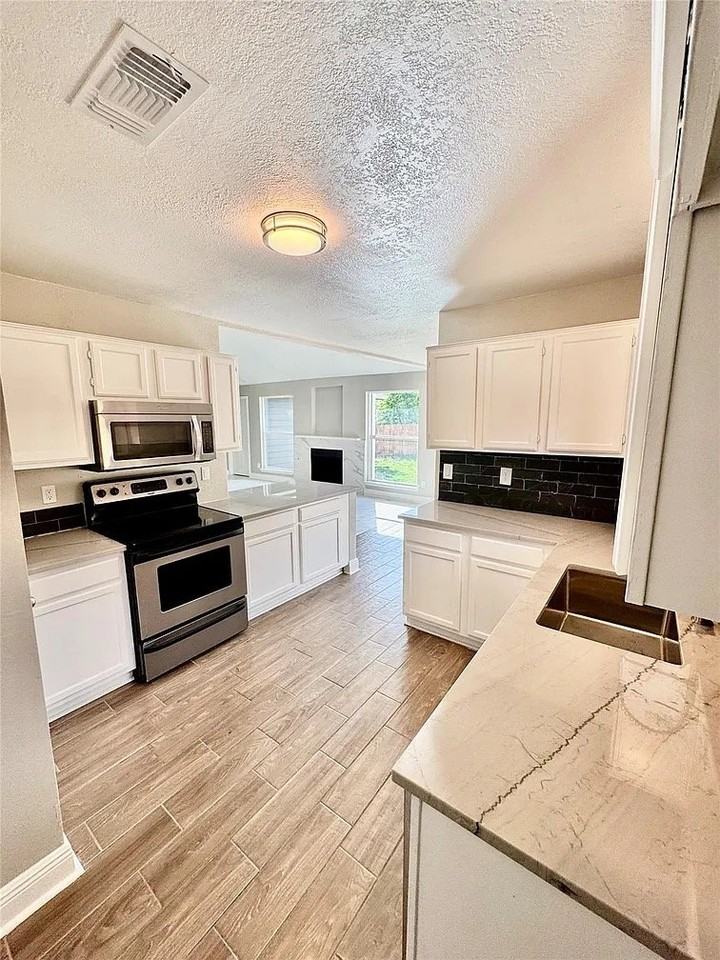 5719 Verracio Ct - Photo 3 of 7