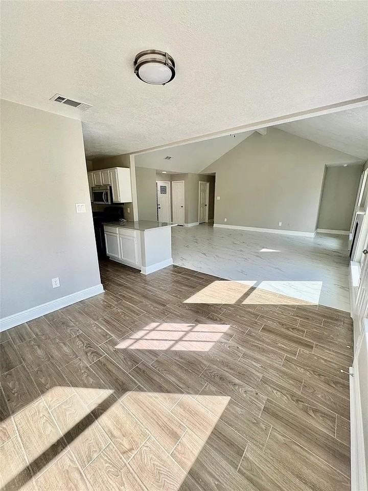 5719 Verracio Ct - Photo 4 of 7