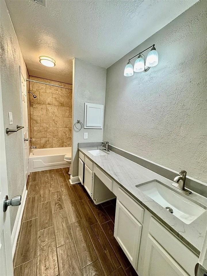 5719 Verracio Ct - Photo 5 of 7