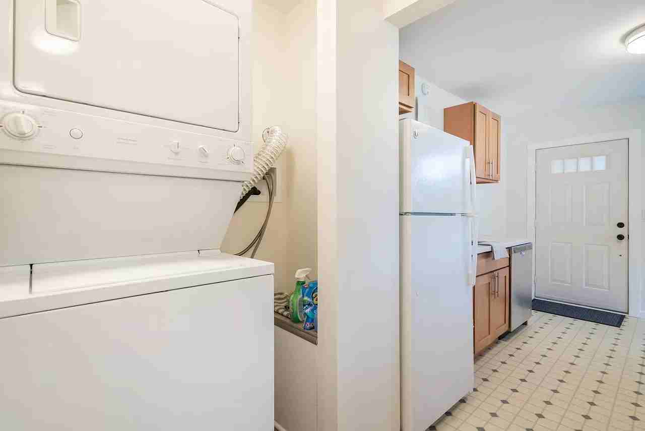 1120 Sw Broadway Dr - Photo 6 of 10