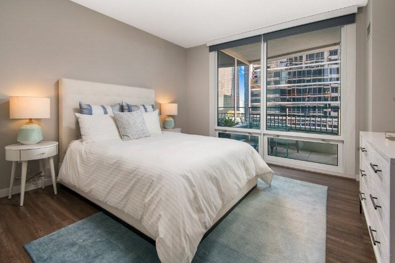 346 E Grand Ave - Photo 5 of 16