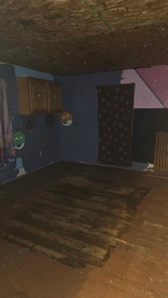 222 S Broadway St - Photo 3 of 19