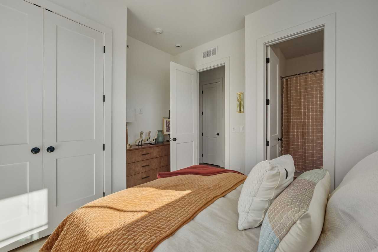 962 Bibbs Cir Nw #7 - Photo 4 of 11