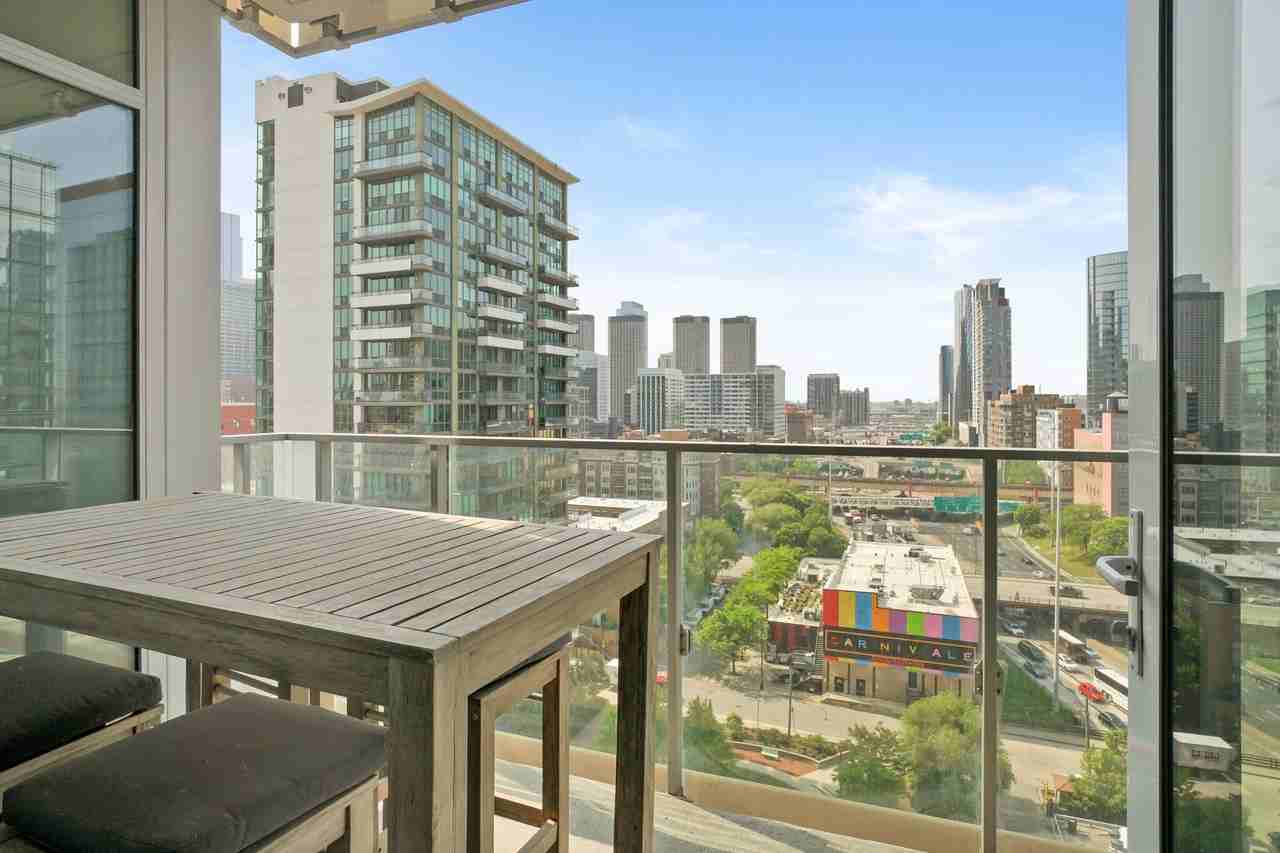 384 N Union Ave - Photo 5 of 19