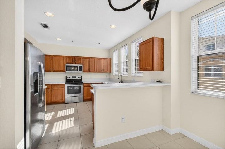 770 Millbrae Court #3 - Photo 5 of 10