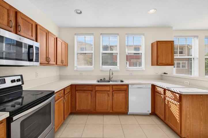 770 Millbrae Court #3 - Photo 7 of 10