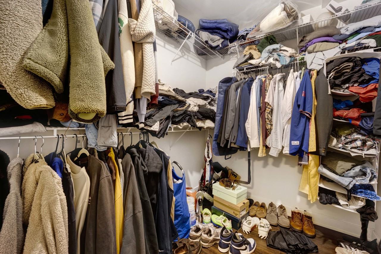 1156 W Cornelia Ave #2 - Photo 7 of 8