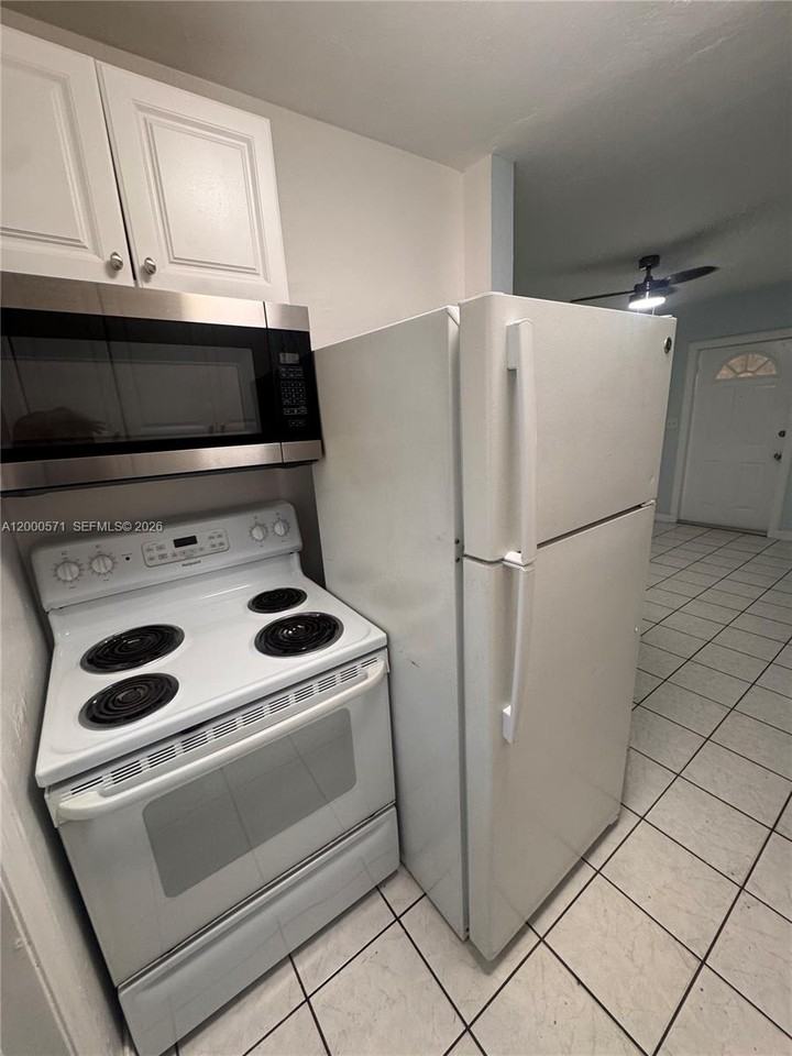 2900 N Ocean Blvd - Photo 3 of 8