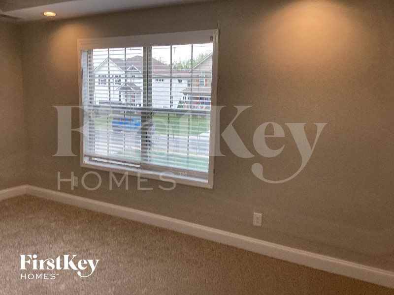 128 Bonnell Dr - Photo 7 of 10