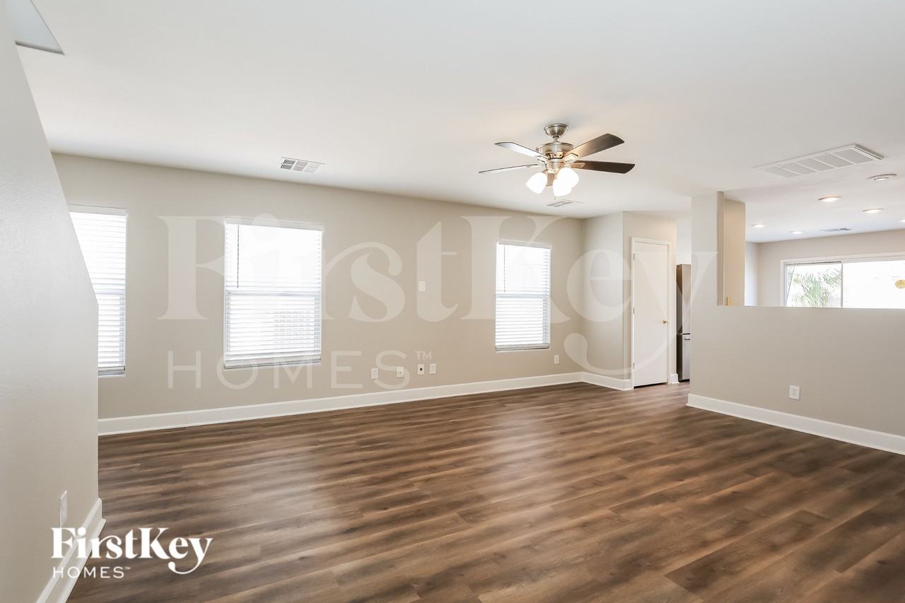 7720 Prosperity River Ave - Photo 6 of 19