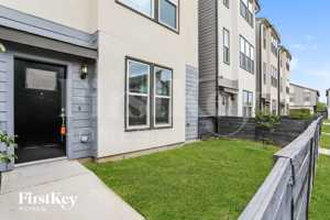 featured image of 18424 Idyllic Aly