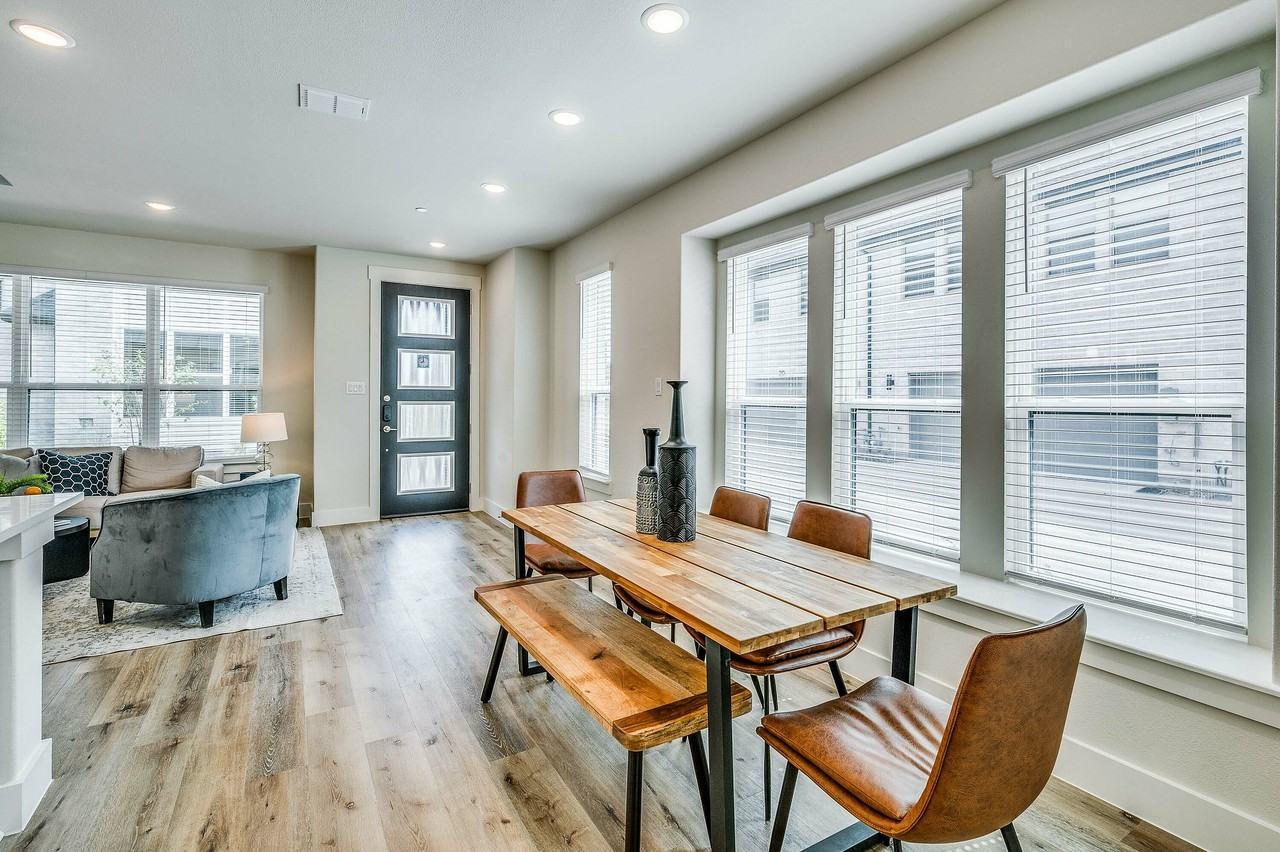 Avena - Photo 6 of 42