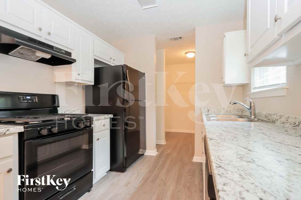 11035 Shannon Cir - Photo 6 of 15