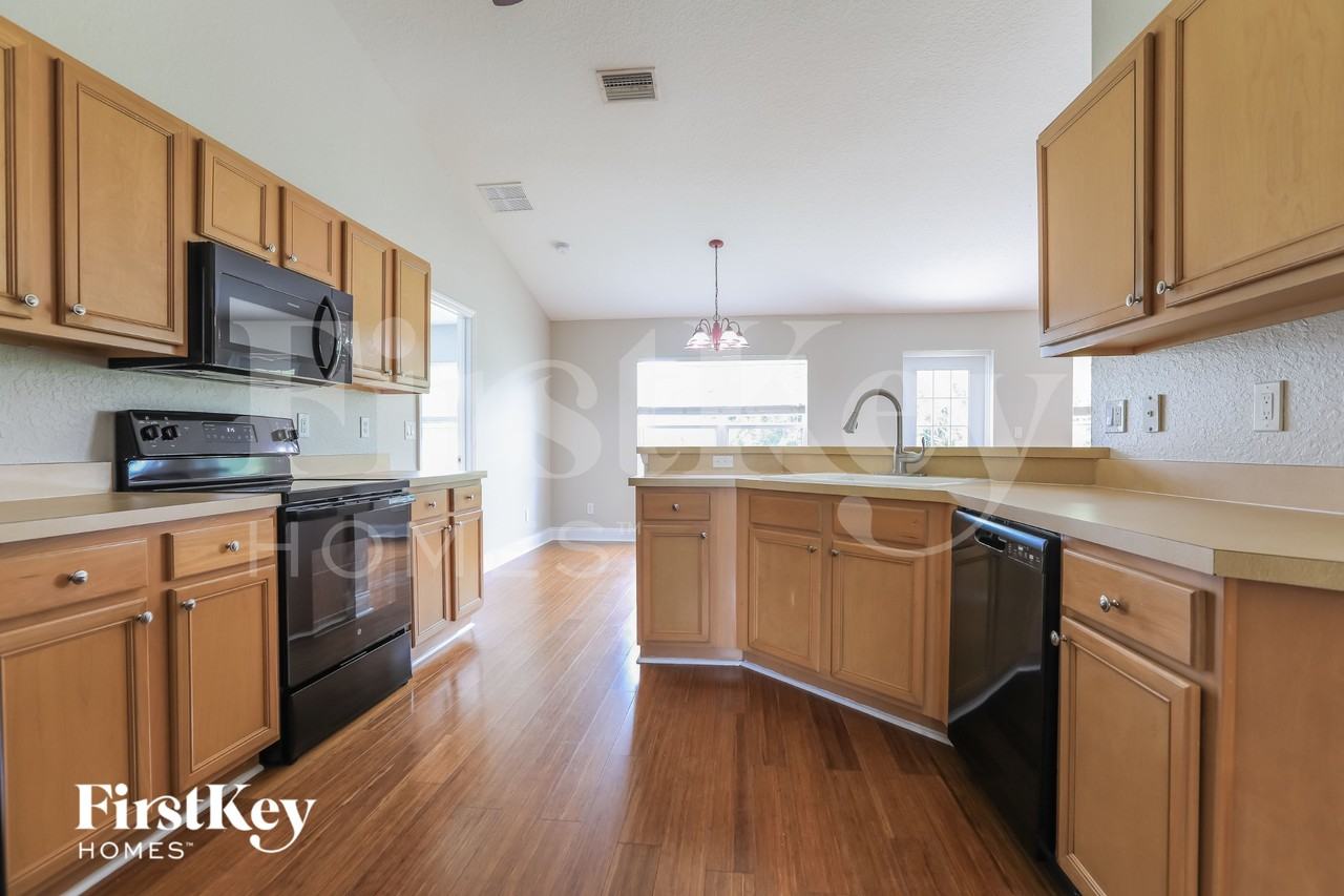 2943 Belleville Ter - Photo 6 of 16