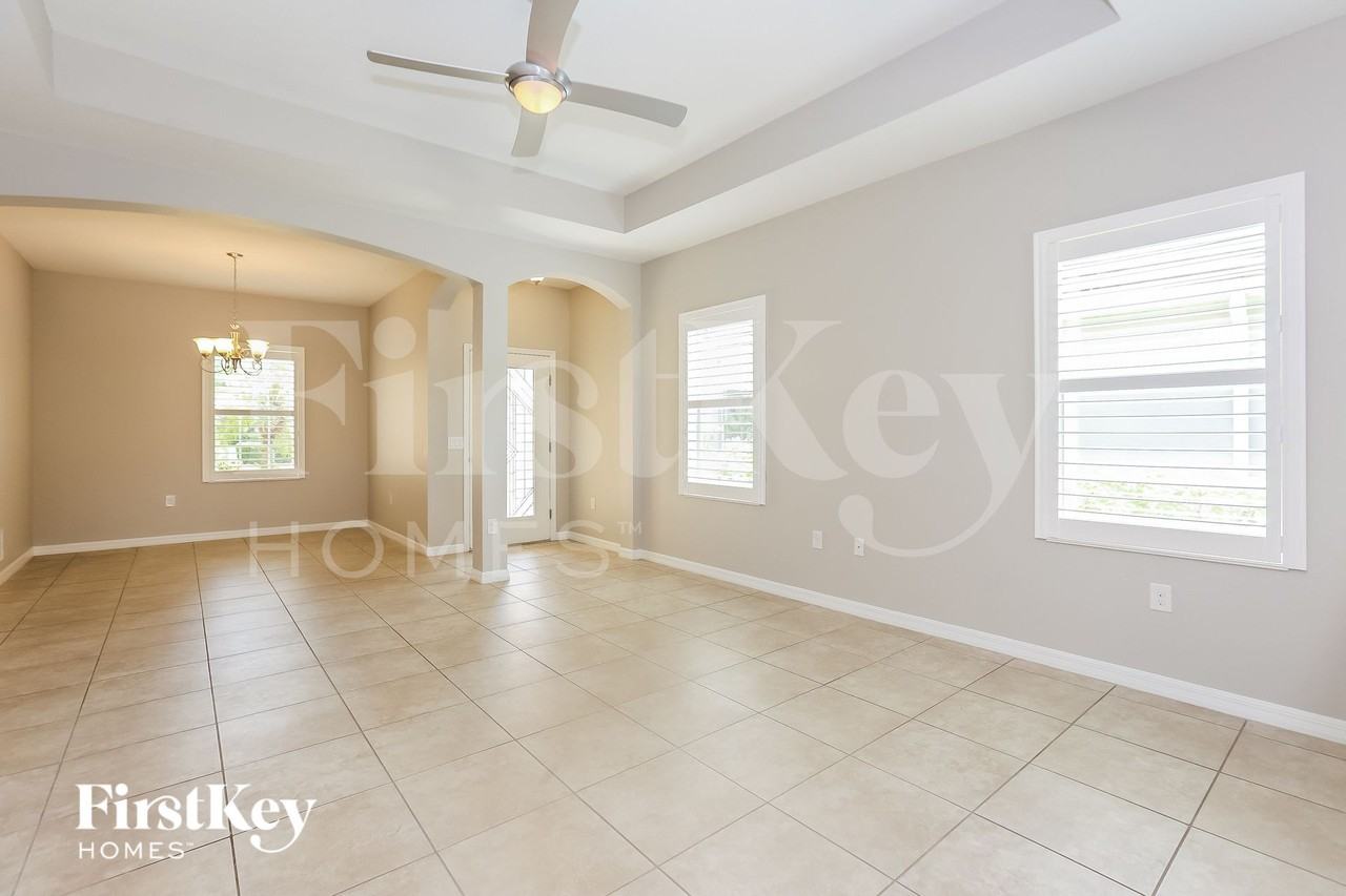 11438 Fort Lauderdale Pl - Photo 3 of 16