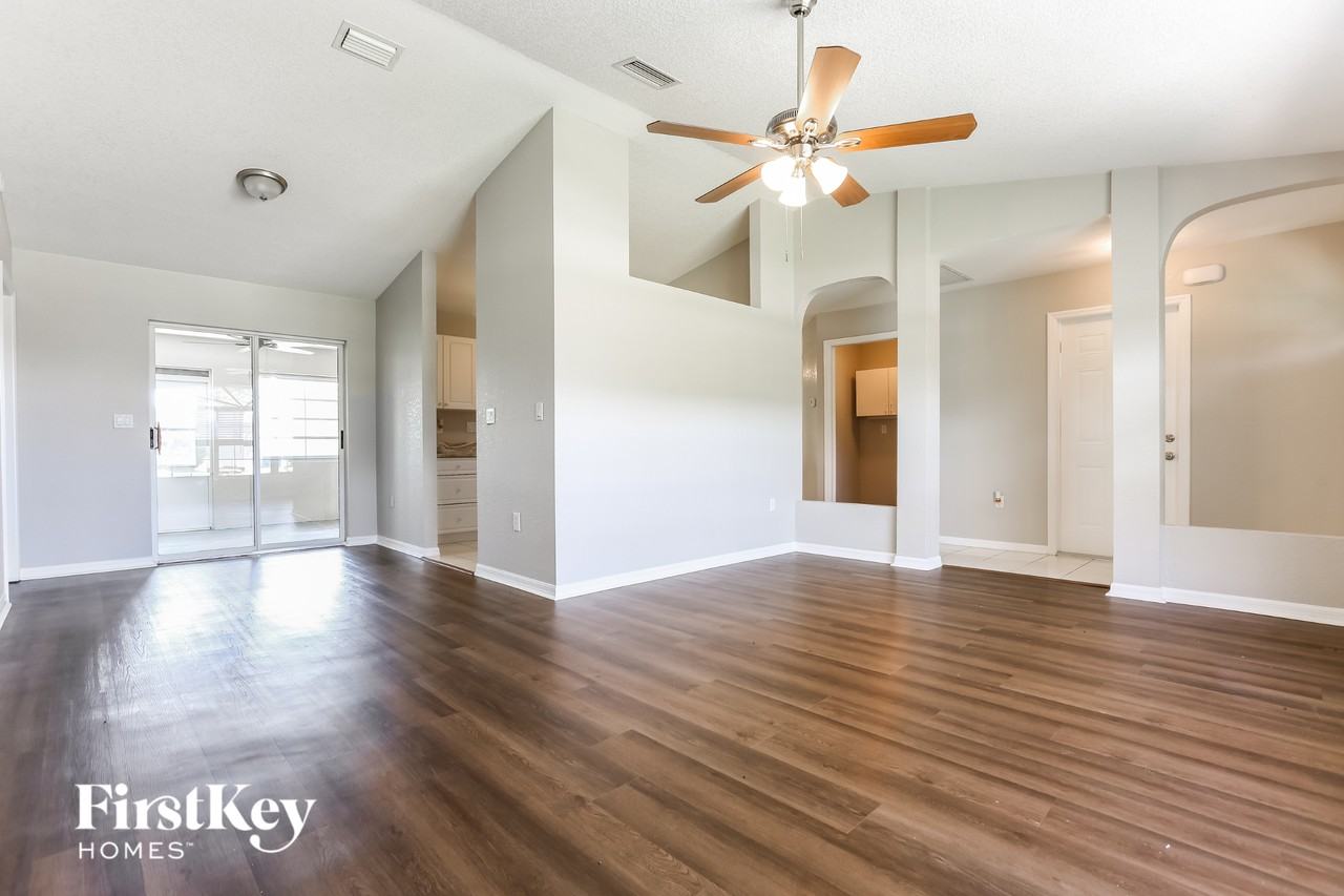 1138 Presque Isle Dr - Photo 2 of 15