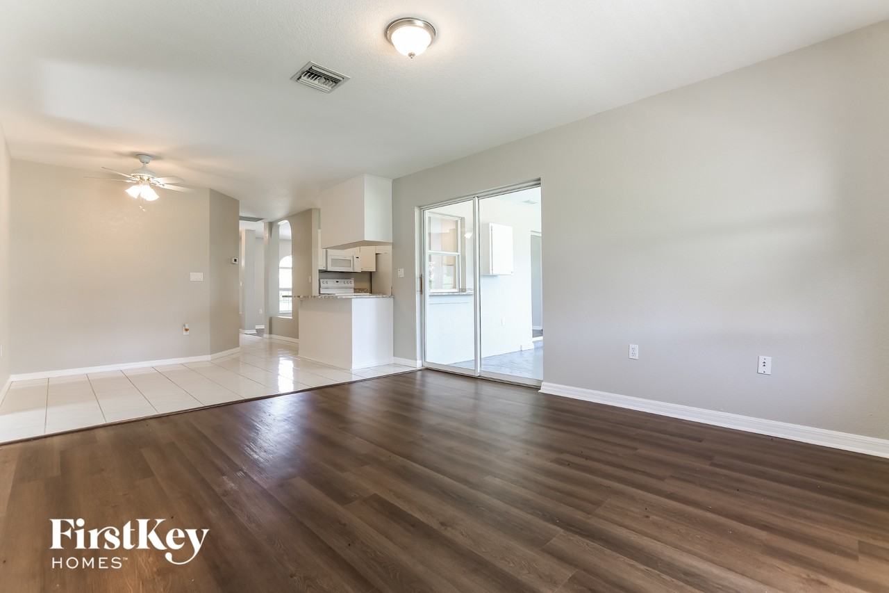 1138 Presque Isle Dr - Photo 4 of 15