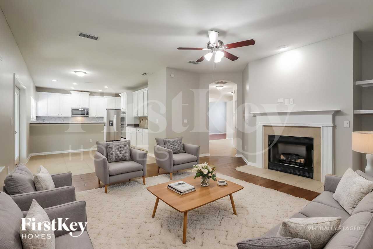 2060 Heritage Oaks Ct - Photo 6 of 18