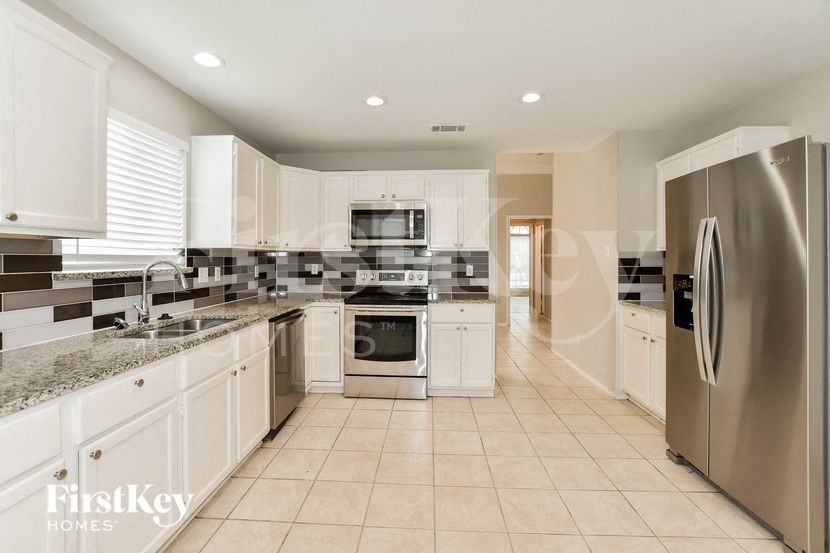 1809 Pecan View Dr - Photo 7 of 15