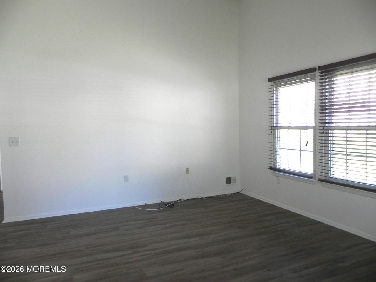 138 Aster Ct - Photo 3 of 16