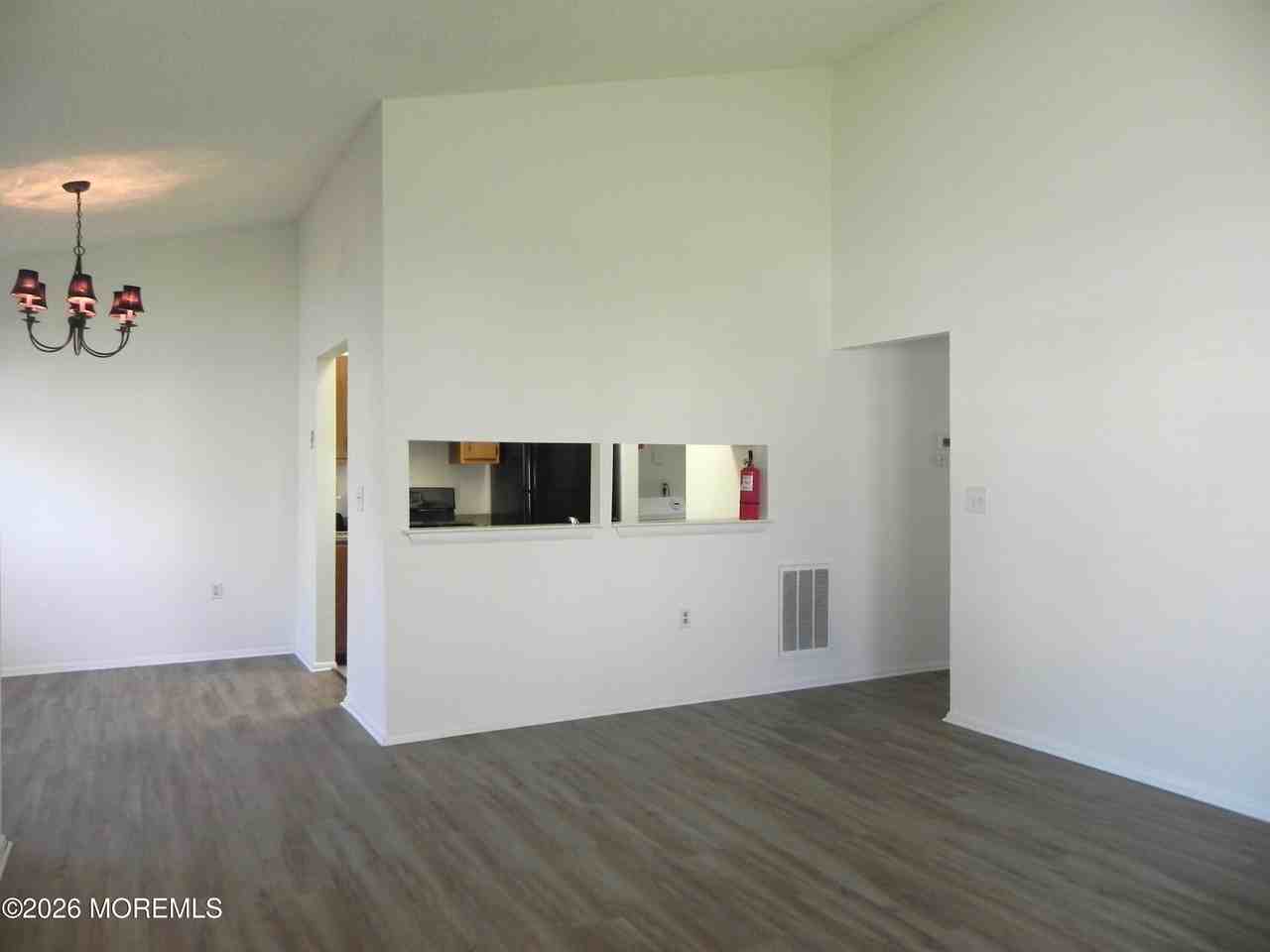 138 Aster Ct - Photo 4 of 16