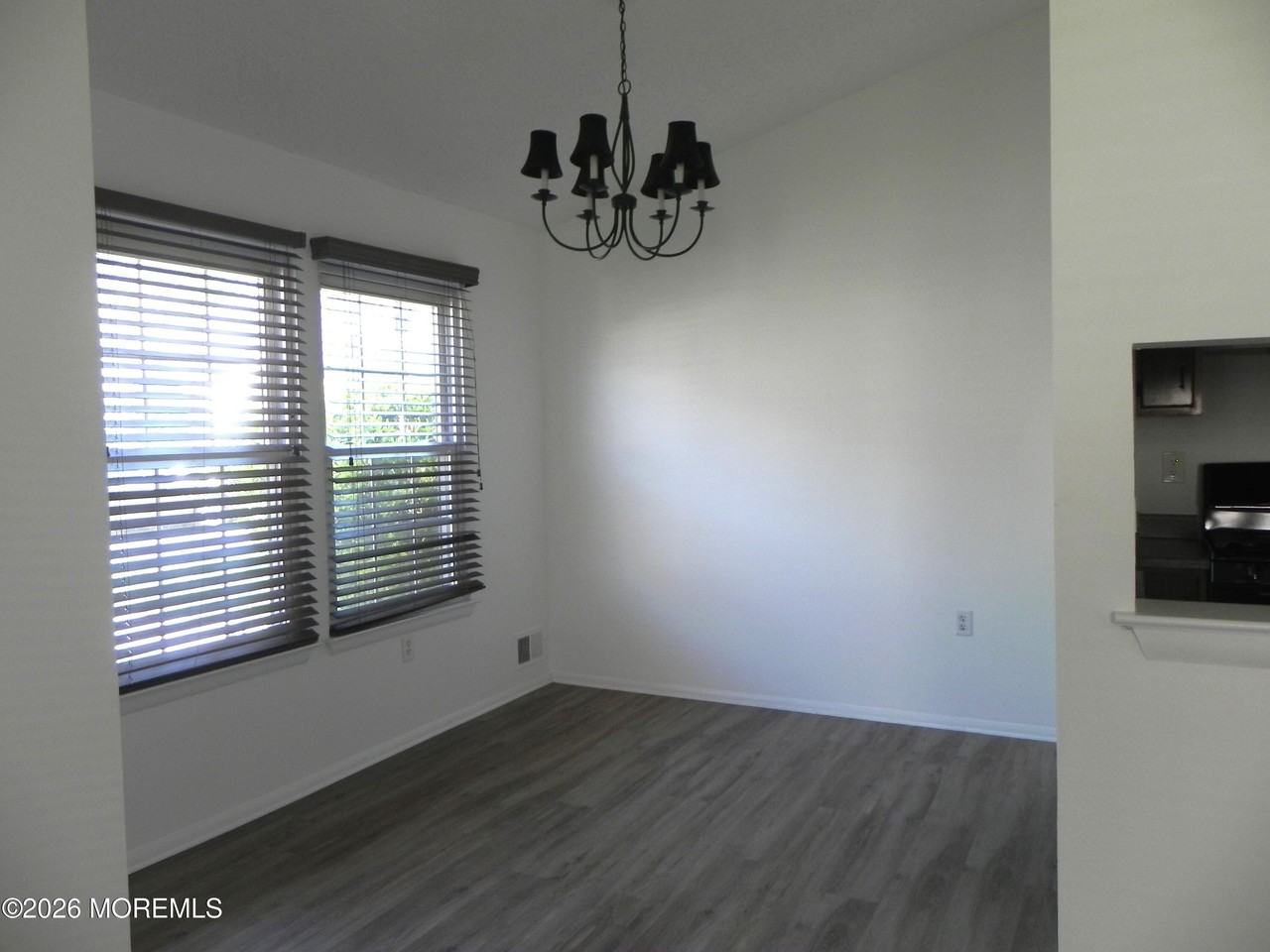 138 Aster Ct - Photo 5 of 16