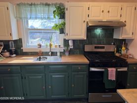 410 1/2 5th Ave #2R - Photo 1 of 1