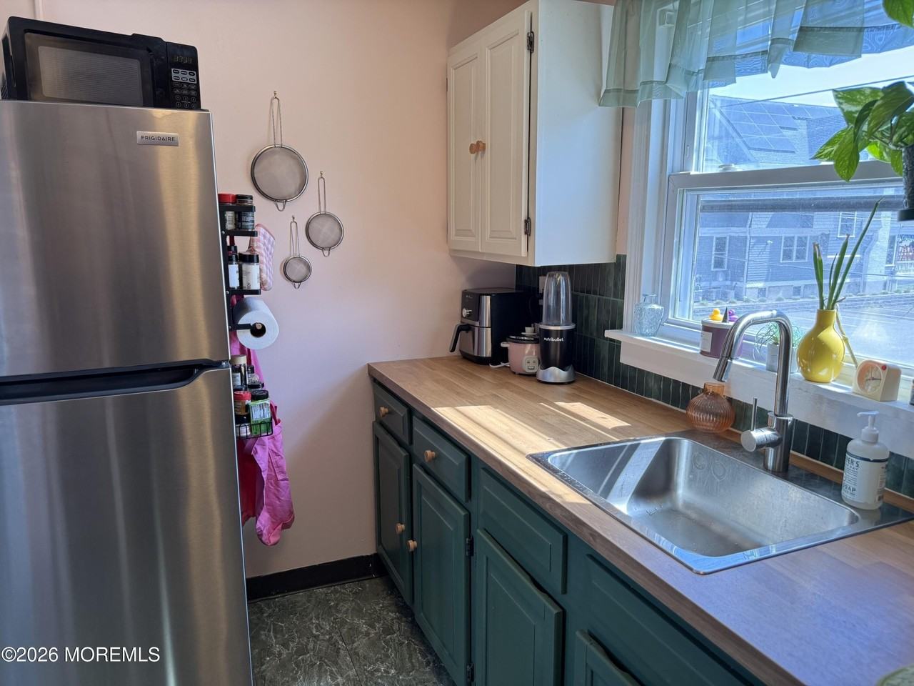 410 1/2 5th Ave #2R - Photo 3 of 17