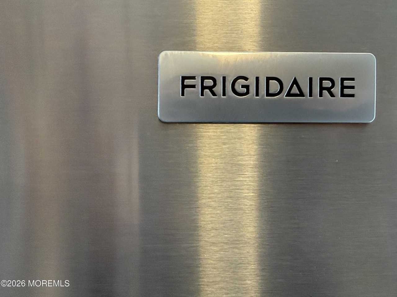 410 1/2 5th Ave #2R - Photo 4 of 17