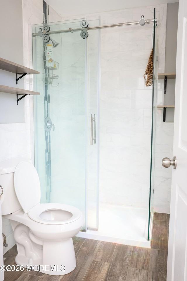 320 Lorillard Ave - Photo 6 of 24