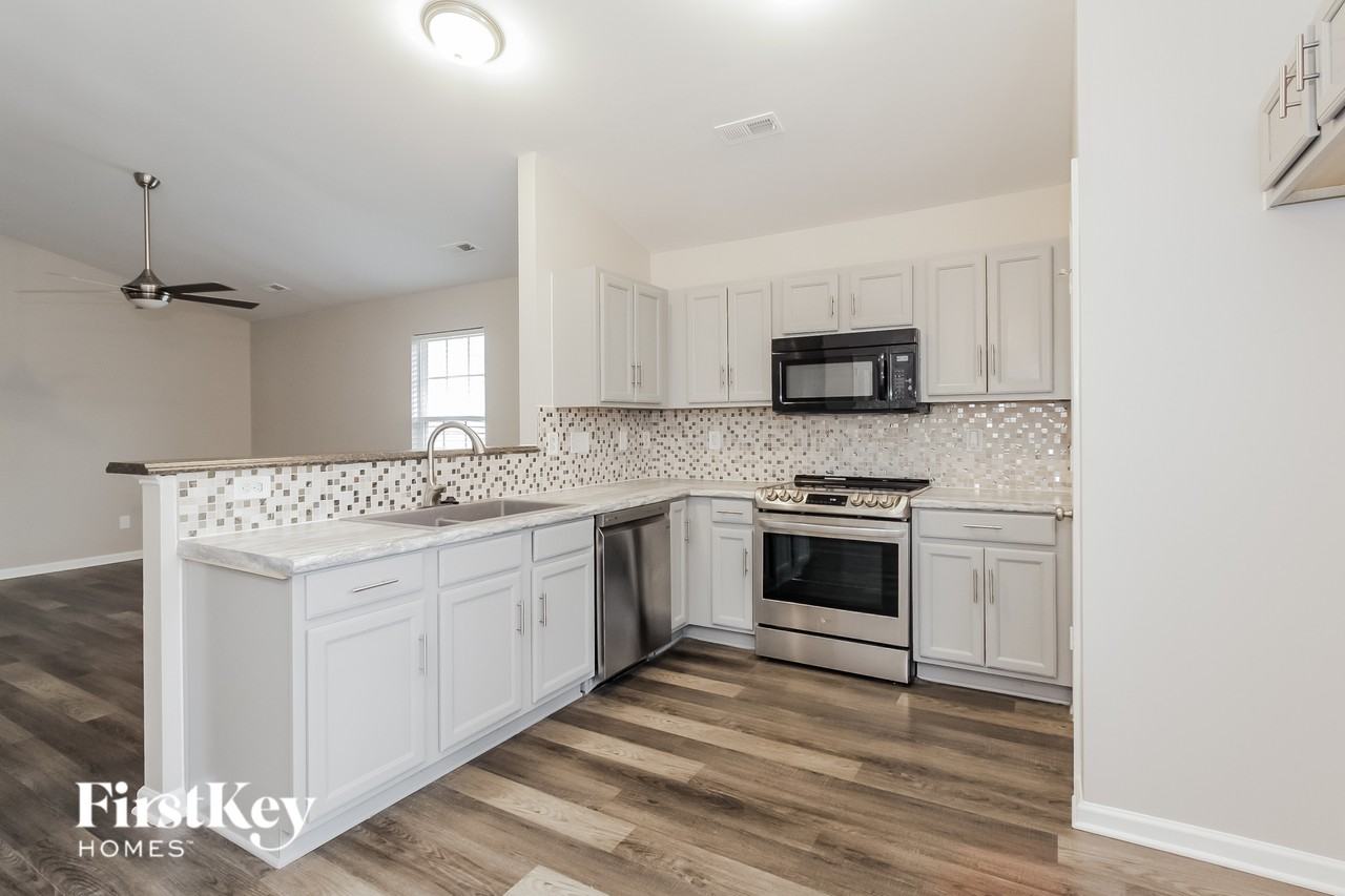 4506 Esmeralda Dr - Photo 7 of 15