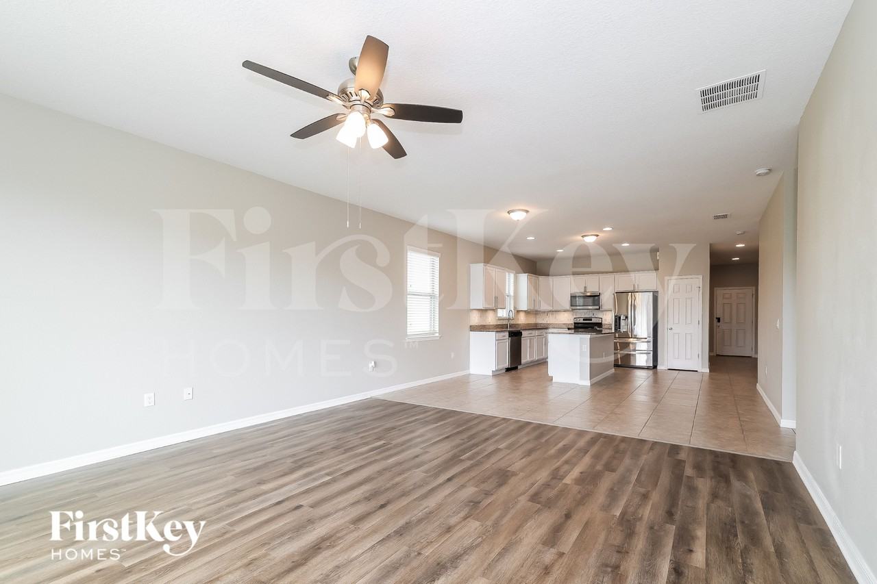 3670 Moca Dr - Photo 3 of 15