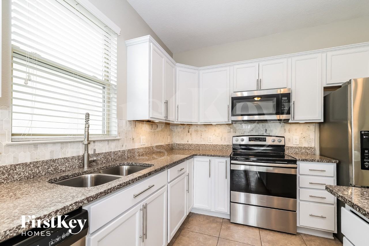 3670 Moca Dr - Photo 6 of 15