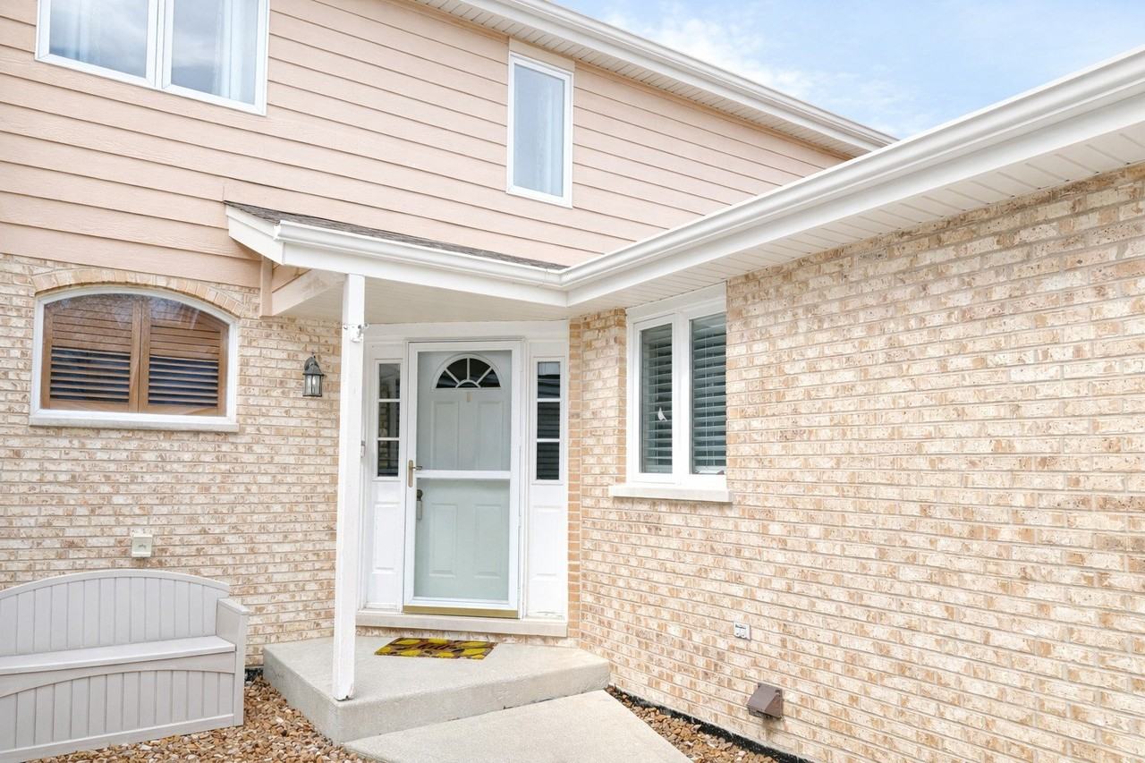 7714 Northfield Ln - Photo 3 of 29